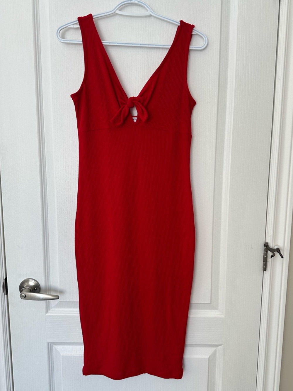 Vibrant Red Ribbed Tie-Front Midi Bodycon Dress Sleeveless V-Neck Sexy Chic M